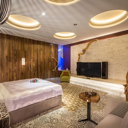 Mulan Motel Ταϊχούνγκ Εξωτερικό φωτογραφία